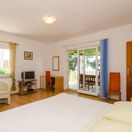 Plavac Mali-2 By Interhome Potomje