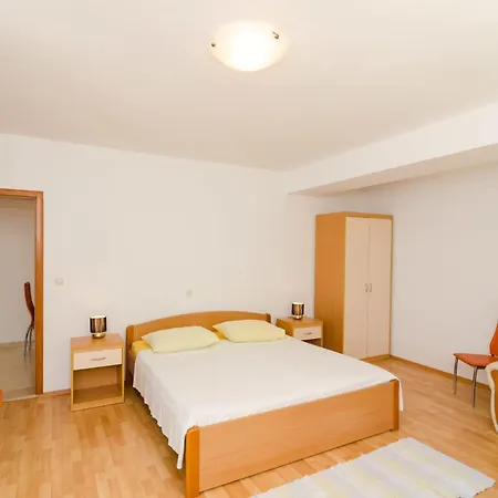 Apartment Plavac Mali-2 By Interhome Potomje